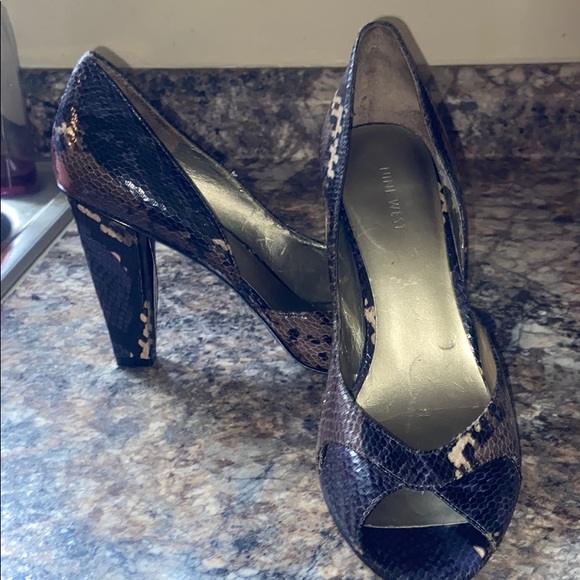 Snakeskin Heels - Picture 6 of 6